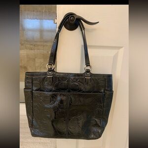 Coach shoulder bag 16 length 12 height basically brand new